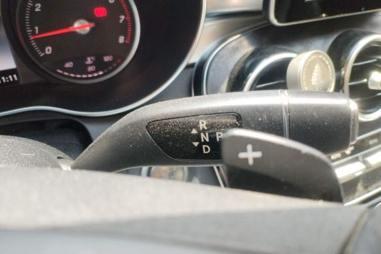 Used Mercedes-Benz C-Class 2017 Facelift C 200 L Sport Edition Gear Lever