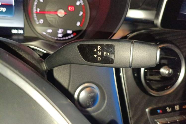 Used Mercedes-Benz C-Class 2017 Restyled C 180 L Fashion Edition Sport Version Gear Lever