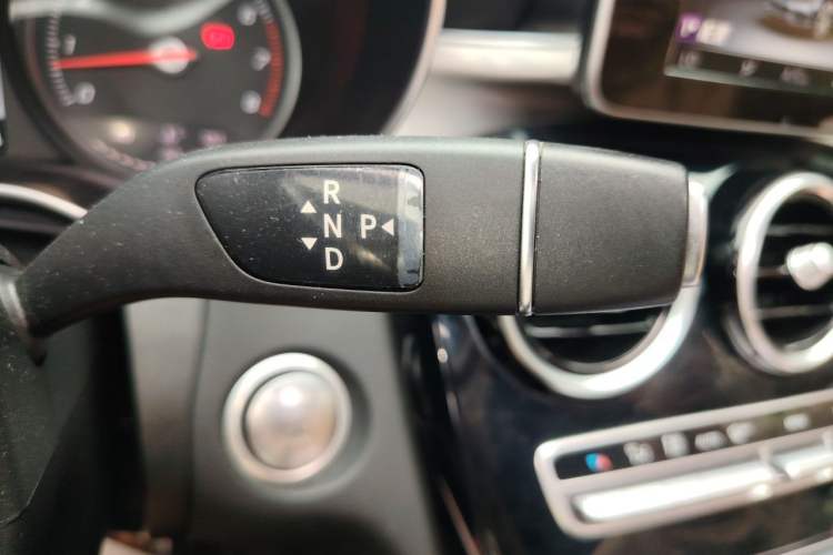 Used Mercedes-Benz C-Class 2017 C 200 Sport Edition Gear Lever
