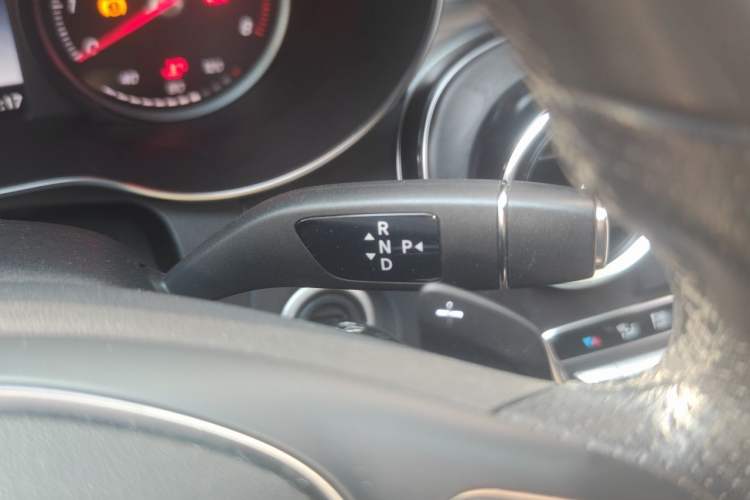 Used Mercedes-Benz C-Class 2017 C 180 L Sport Edition Gear Lever