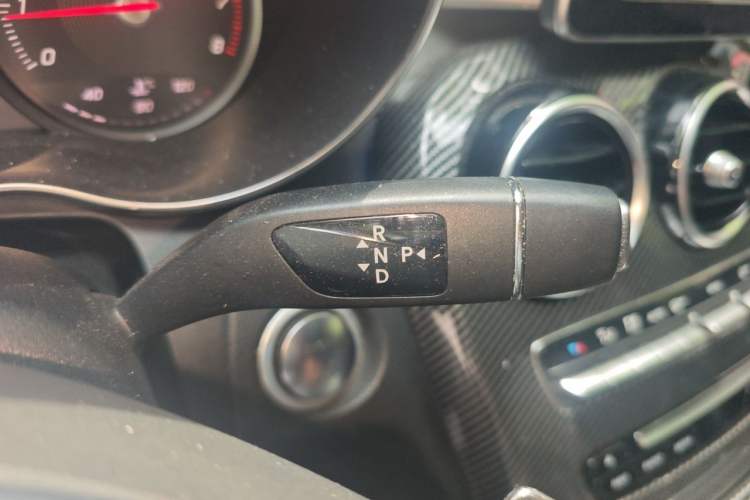 Used Mercedes-Benz C-Class 2017 Restyled C 200 Sport Edition Gear Lever