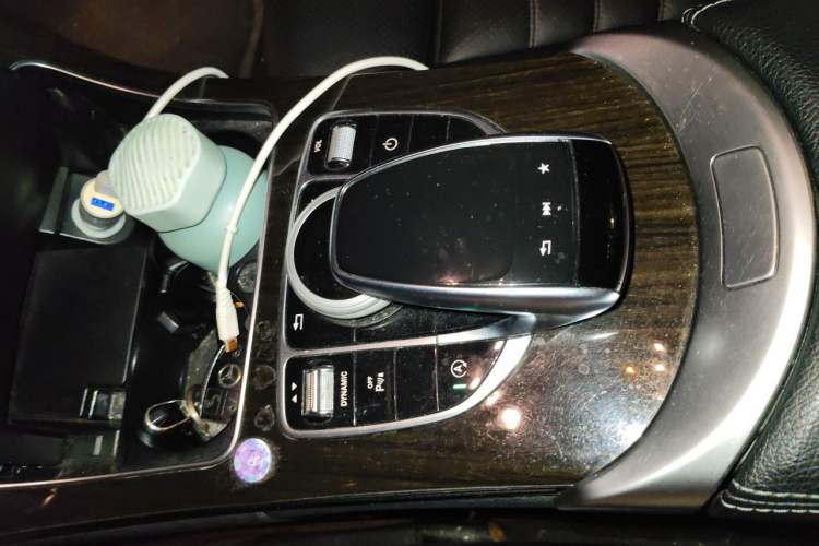 Used Mercedes-Benz C-Class 2017 Facelift C 200 L 4MATIC Gear Lever