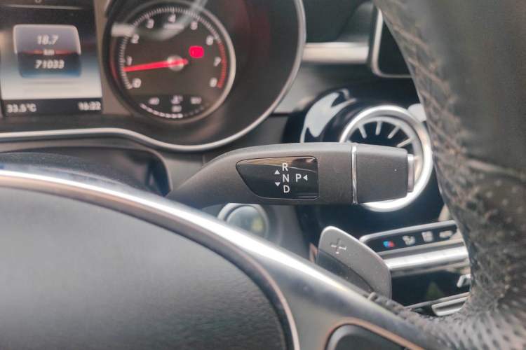 Used Mercedes-Benz C-Class 2017 C 200 4MATIC Coupe Gear Lever