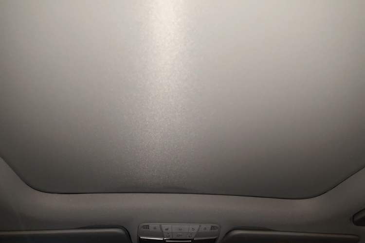 Used Mercedes-Benz C-Class 2017 Facelift C 200 L Sport Edition Headliner
