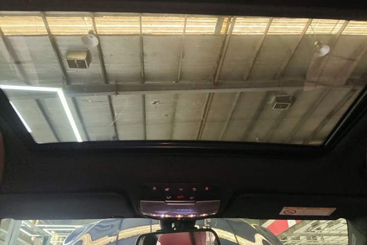 Used Mercedes-Benz C-Class 2017 Restyled C 200 Sport Edition Headliner
