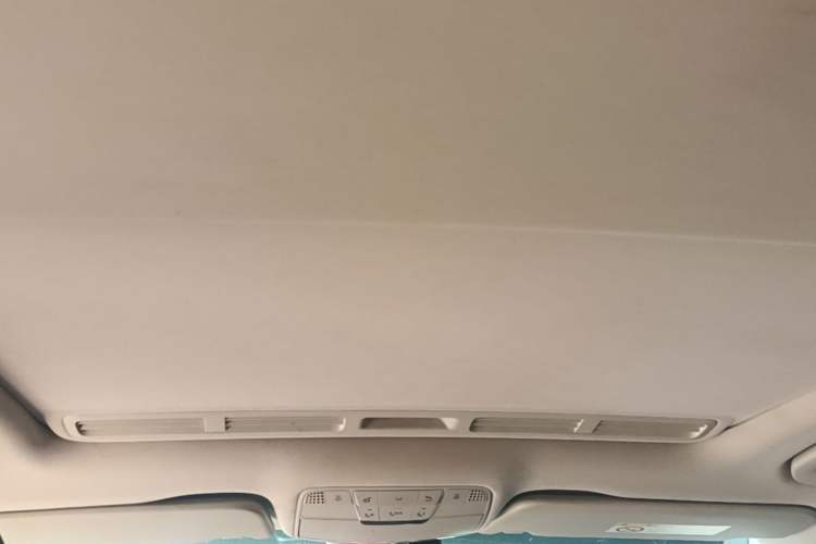 Used Mercedes-Benz C-Class 2017 C 180 L Sport Edition Headliner