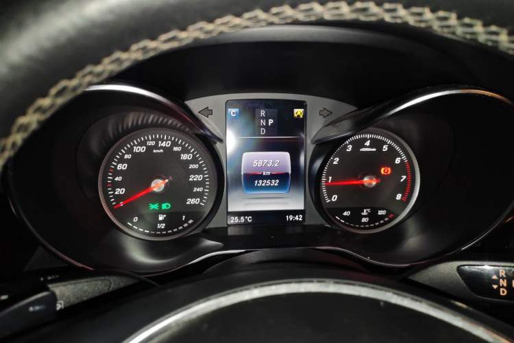 Used Mercedes-Benz C-Class 2017 Revised C 180 L Dynamic Sports Edition Instrument Cluster