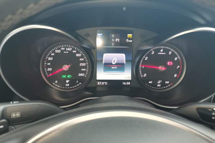 Used Mercedes-Benz C-Class 2017 C 180 L Sport Edition Instrument Cluster