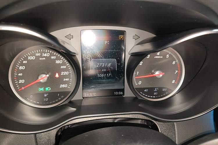 Used Mercedes-Benz C-Class 2017 Restyled C 200 Sport Edition Instrument Cluster