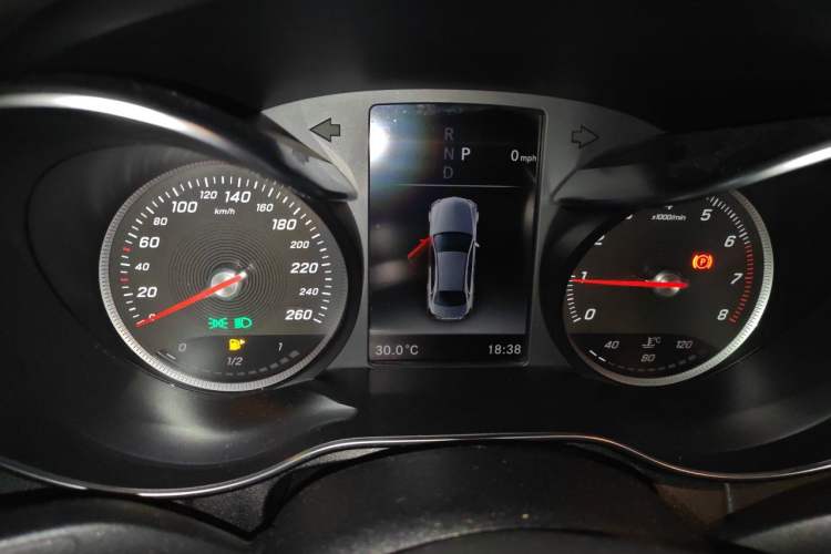 Used Mercedes-Benz C-Class 2017 Facelift C 200 L Sport Edition Instrument Cluster