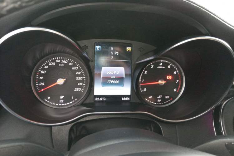Used Mercedes-Benz C-Class 2017 C 200 L Sport Edition Instrument Cluster