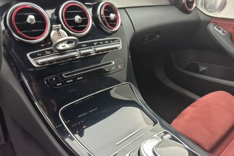 Used Mercedes-Benz C-Class 2017 Restyled C 200 Sport Edition Interior 11
