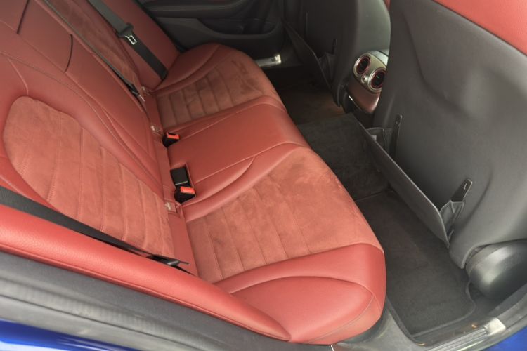 Used Mercedes-Benz C-Class 2017 Restyled C 200 Sport Edition Interior 2