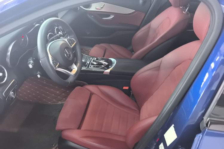 Used Mercedes-Benz C-Class 2017 C 200 Sport Edition Interior 2