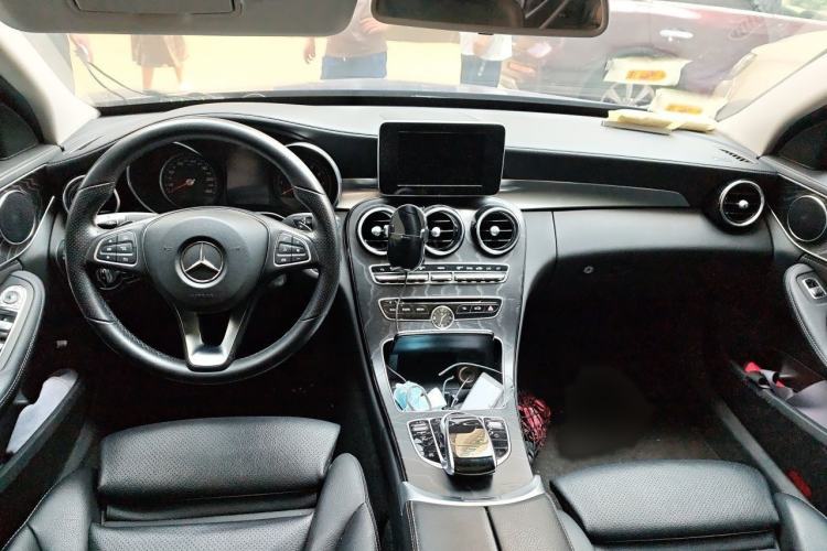 Used Mercedes-Benz C-Class 2017 C 200 L Sport Edition Interior 2
