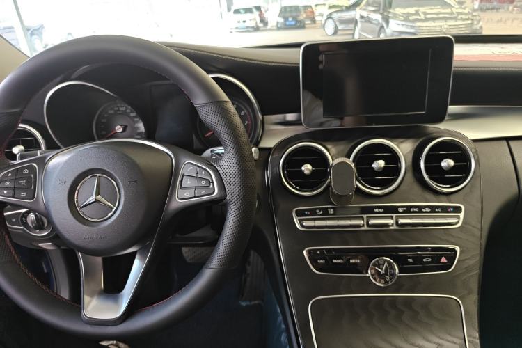 Used Mercedes-Benz C-Class 2017 Restyled C 180 L Fashion Edition Sport Version Interior 4
