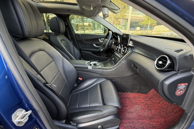 Used Mercedes-Benz C-Class 2017 Facelift C 200 L Sport Edition Interior 7