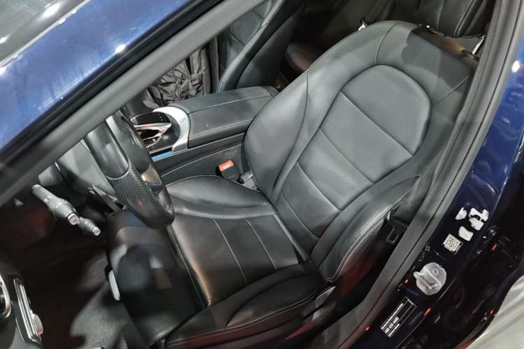 Used Mercedes-Benz C-Class 2017 Facelift C 200 L Sport Edition Left Front Seat