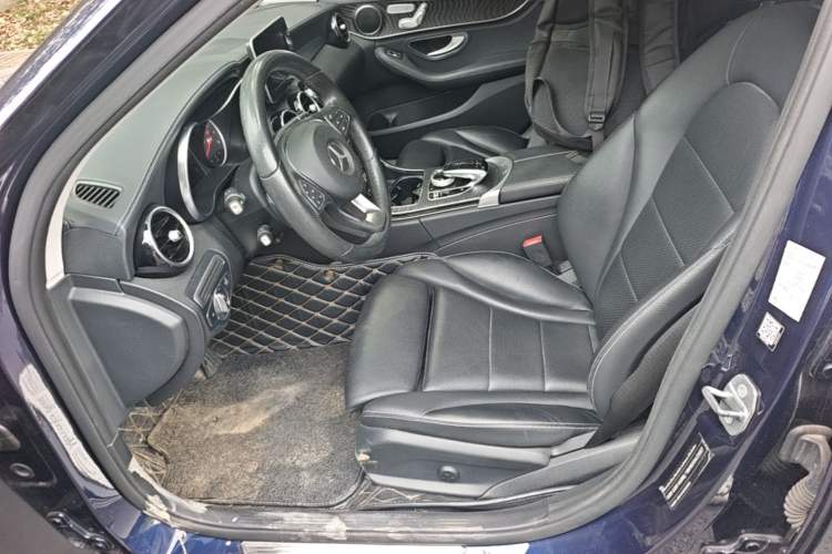 Used Mercedes-Benz C-Class 2017 Facelift C 200 L Sport Edition Left Front Seat