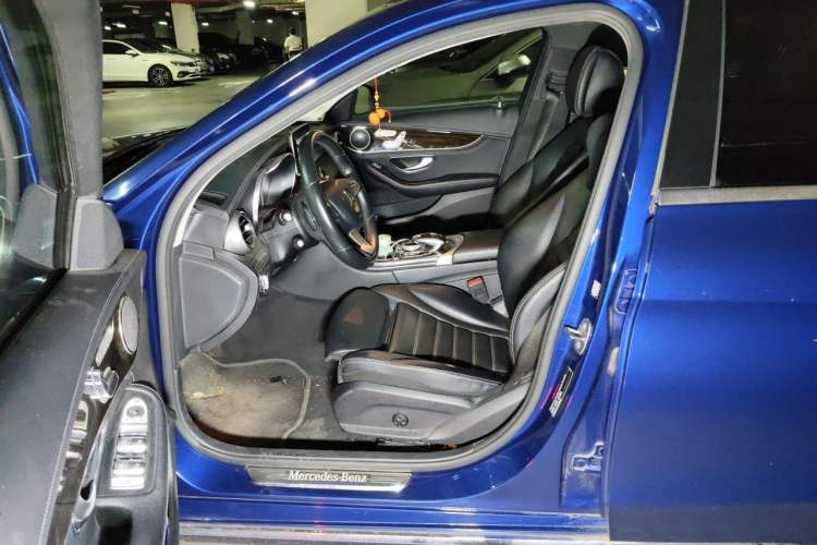 Used Mercedes-Benz C-Class 2017 Facelift C 200 L 4MATIC Left Front Seat