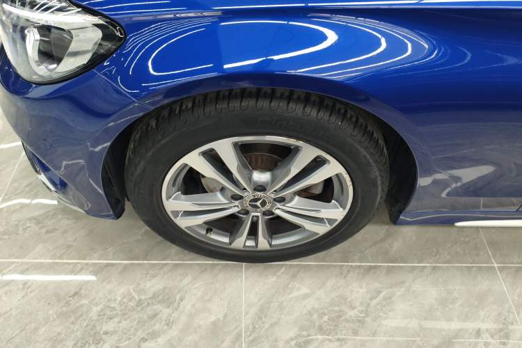 Used Mercedes-Benz C-Class 2017 Facelift C 200 L Sport Edition Left Front Wheel Hub