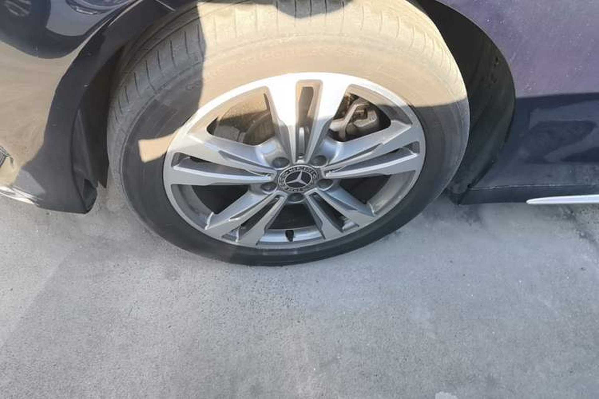 Used Mercedes-Benz C-Class 2017 Facelift C 200 L Sport Edition Left Front Wheel Hub