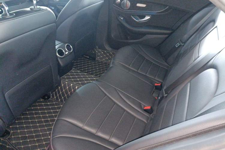 Used Mercedes-Benz C-Class 2017 Restyled C 180 L Fashion Edition Sport Version Left Rear Seat