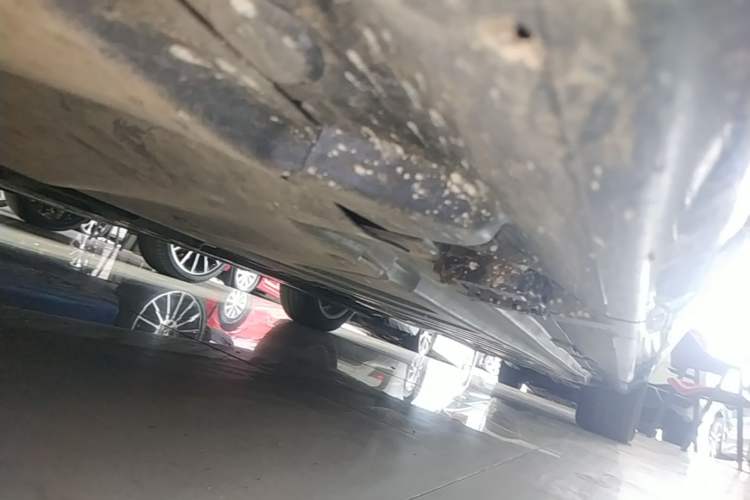 Used Mercedes-Benz C-Class 2017 Facelift C 200 L Sport Edition Left Side Sill