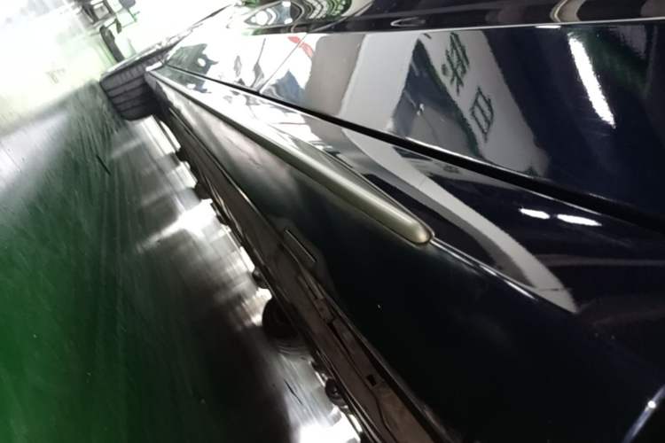 Used Mercedes-Benz C-Class 2017 Facelift C 200 L Sport Edition Left Side Sill