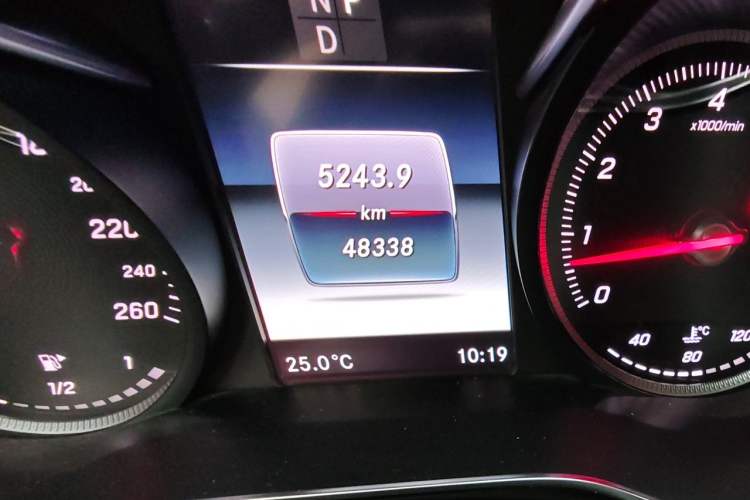 Used Mercedes-Benz C-Class 2017 Restyled C 200 Sport Edition Odometer Close Up