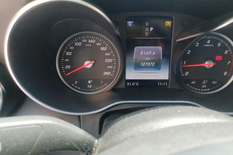Used Mercedes-Benz C-Class 2017 Facelift C 200 L Sport Edition Odometer Close Up