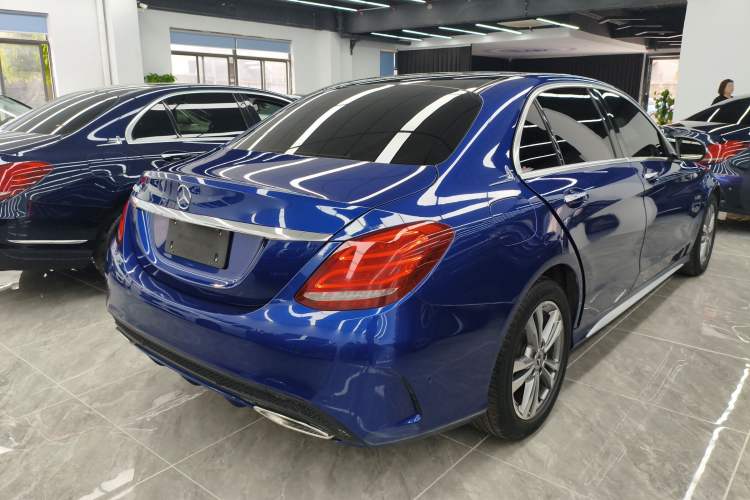 Used Mercedes-Benz C-Class 2017 Facelift C 200 L Sport Edition Rear Right 45 Deg