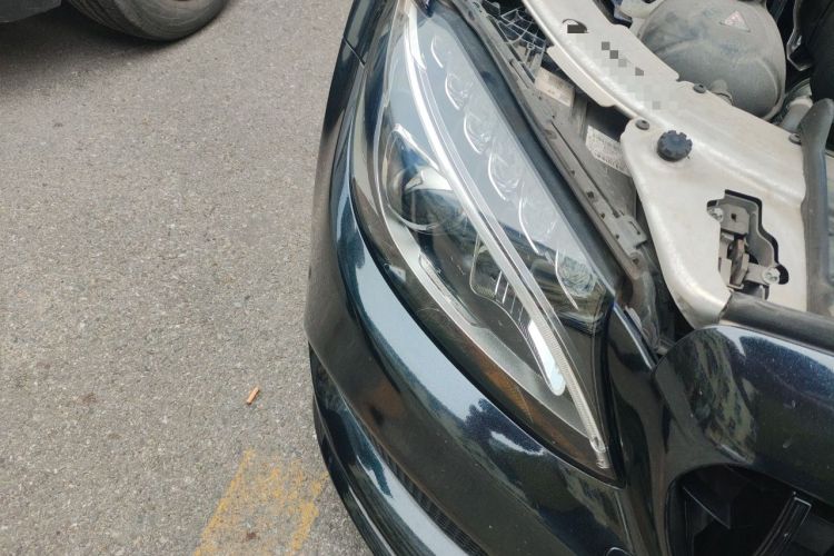 Used Mercedes-Benz C-Class 2017 Restyled C 180 L Fashion Edition Sport Version Right Front Headlight