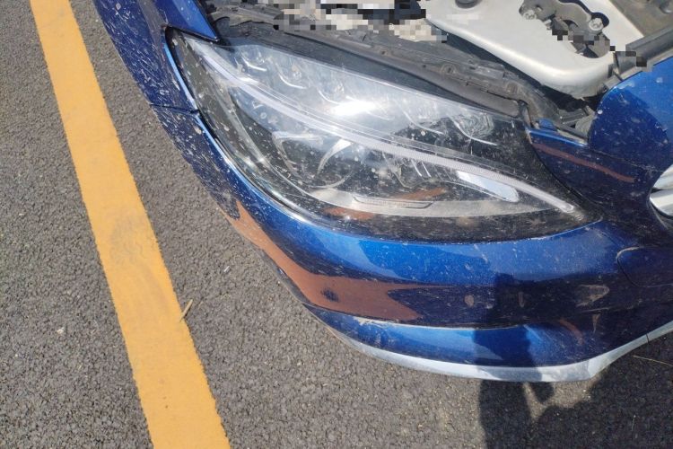 Used Mercedes-Benz C-Class 2017 Facelift C 200 L Sport Edition Right Front Headlight