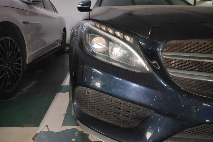 Used Mercedes-Benz C-Class 2017 Facelift C 200 L Sport Edition Right Front Headlight