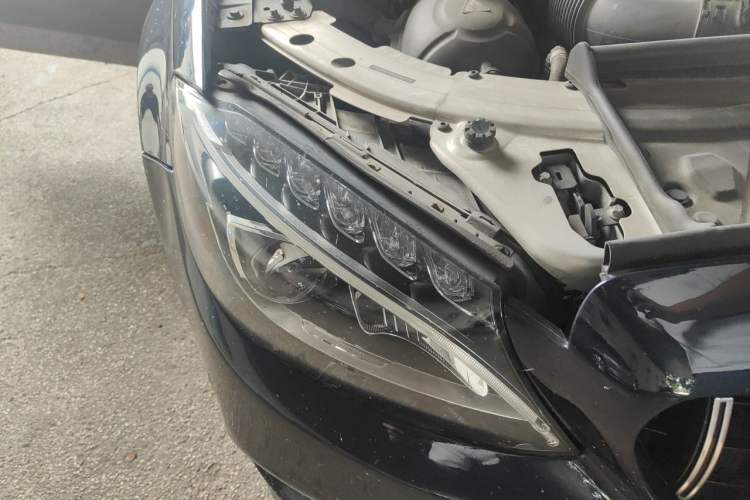 Used Mercedes-Benz C-Class 2017 Restyled C 200 Sport Edition Right Front Headlight