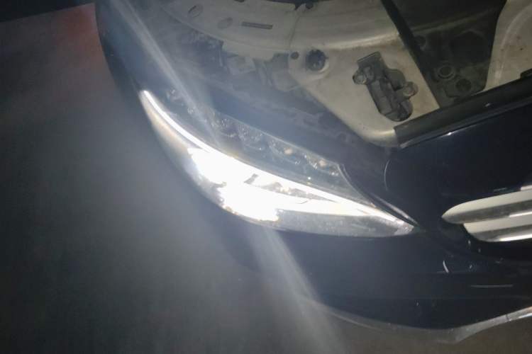 Used Mercedes-Benz C-Class 2017 Facelift C 200 L Sport Edition Right Front Headlight