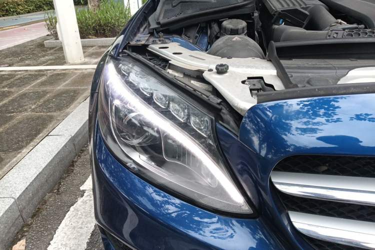 Used Mercedes-Benz C-Class 2017 Restyled C 180 L Fashion Edition Sport Version Right Front Headlight