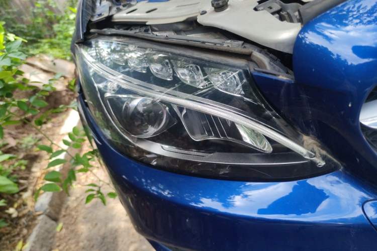 Used Mercedes-Benz C-Class 2017 Facelift C 200 L Sport Edition Right Front Headlight