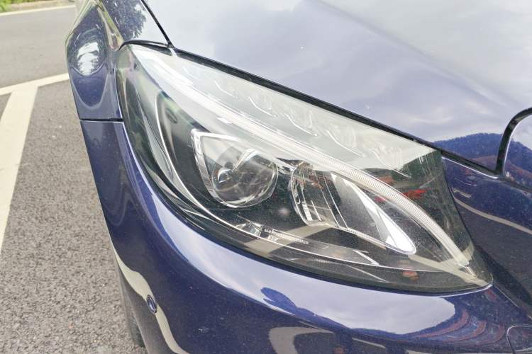 Used Mercedes-Benz C-Class 2017 C 180 L Sport Edition Right Front Headlight