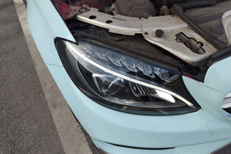 Used Mercedes-Benz C-Class 2017 Facelift C 200 L Sport Edition Right Front Headlight