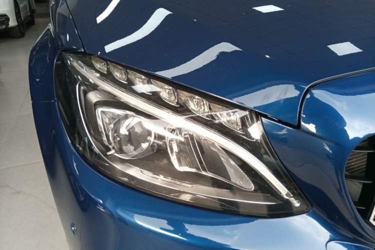 Used Mercedes-Benz C-Class 2017 C 200 L Sport Edition Right Front Headlight