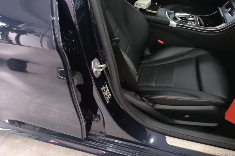 Used Mercedes-Benz C-Class 2017 Facelift C 180 Estate Right Front Seat