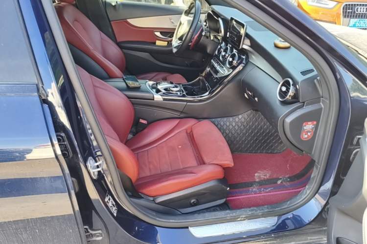 Used Mercedes-Benz C-Class 2017 Restyled C 200 Sport Edition Right Front Seat