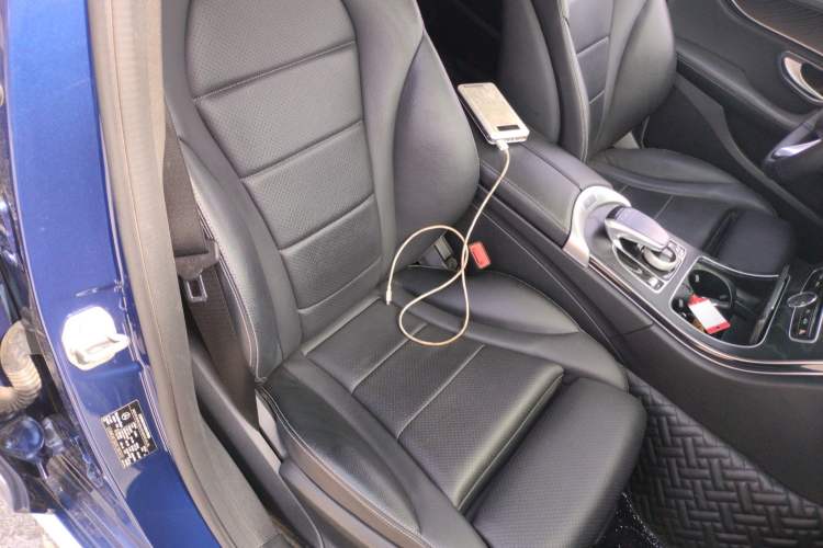 Used Mercedes-Benz C-Class 2017 Facelift C 200 L Sport Edition Right Front Seat