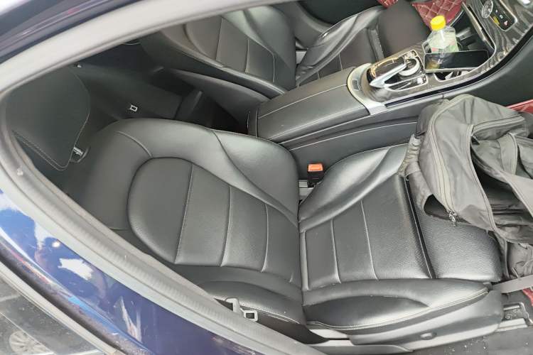 Used Mercedes-Benz C-Class 2017 C 200 station wagon Right Front Seat