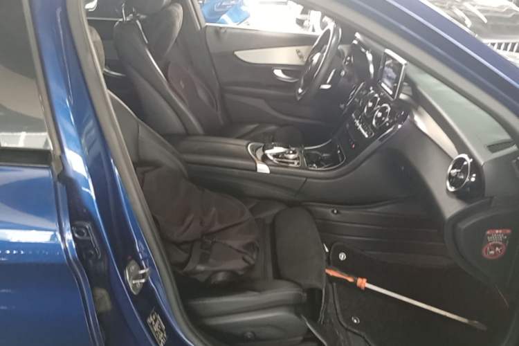 Used Mercedes-Benz C-Class 2017 Restyled C 200 Sport Edition Right Front Seat
