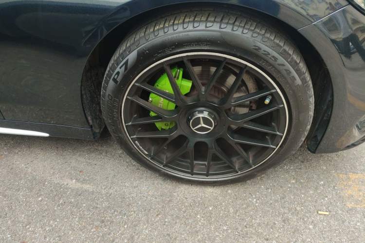 Used Mercedes-Benz C-Class 2017 Restyled C 180 L Fashion Edition Sport Version Right Front Wheel Hub