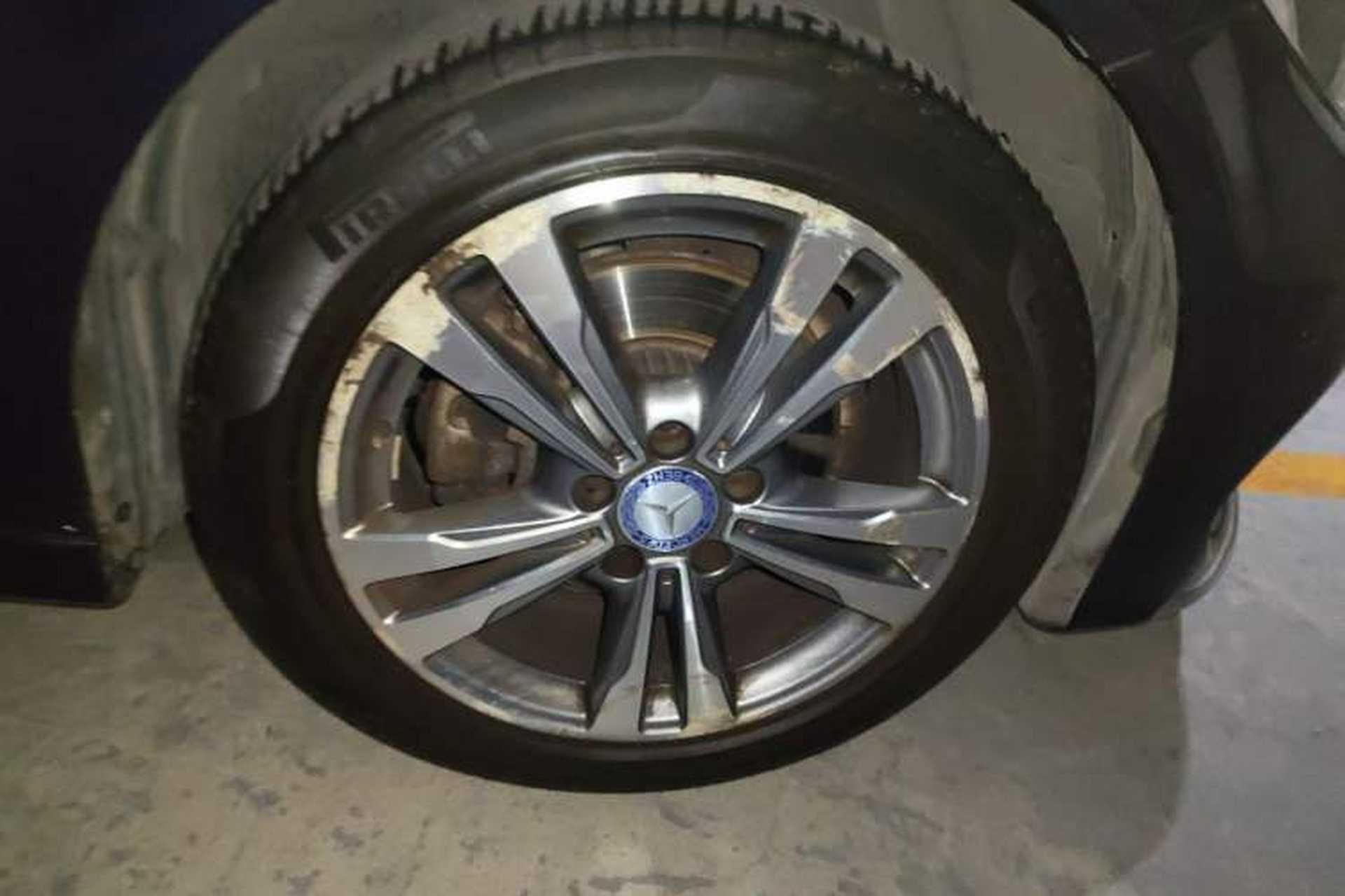 Used Mercedes-Benz C-Class 2017 C 200 L Sport Edition Right Front Wheel Hub