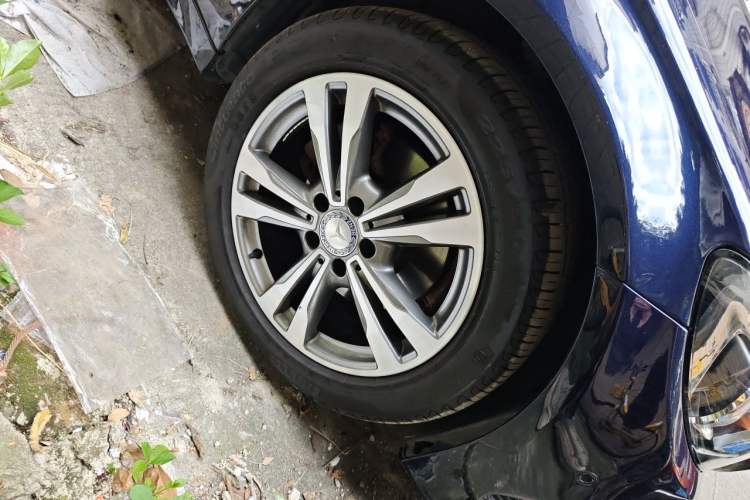 Used Mercedes-Benz C-Class 2017 C 200 L Sport Edition Right Front Wheel Hub